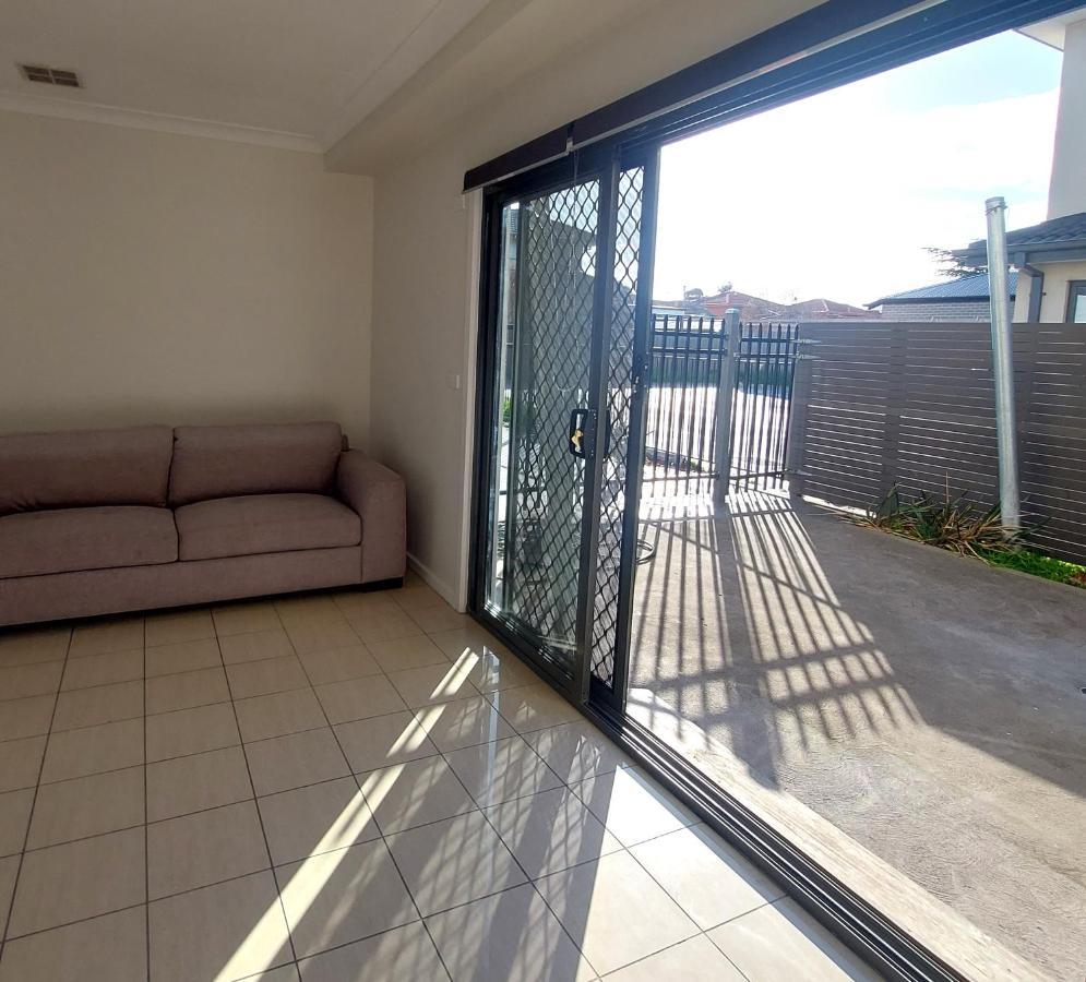 Maruve Guesthouse 12 Min From Melb Airport Melbourne Kültér fotó